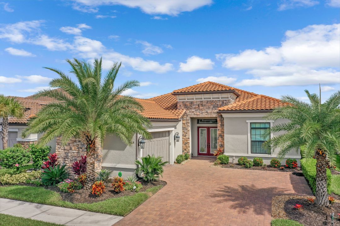 9418 Galliano Ter, Naples, FL 34119