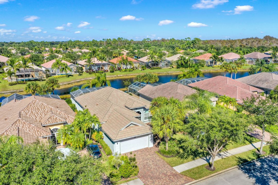 7759 Tommasi Ct, Naples, FL 34114