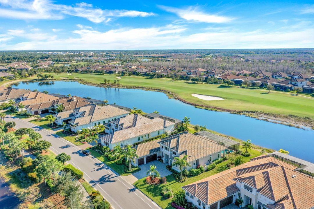 9225 Esplanade Blvd, Naples, FL 34119