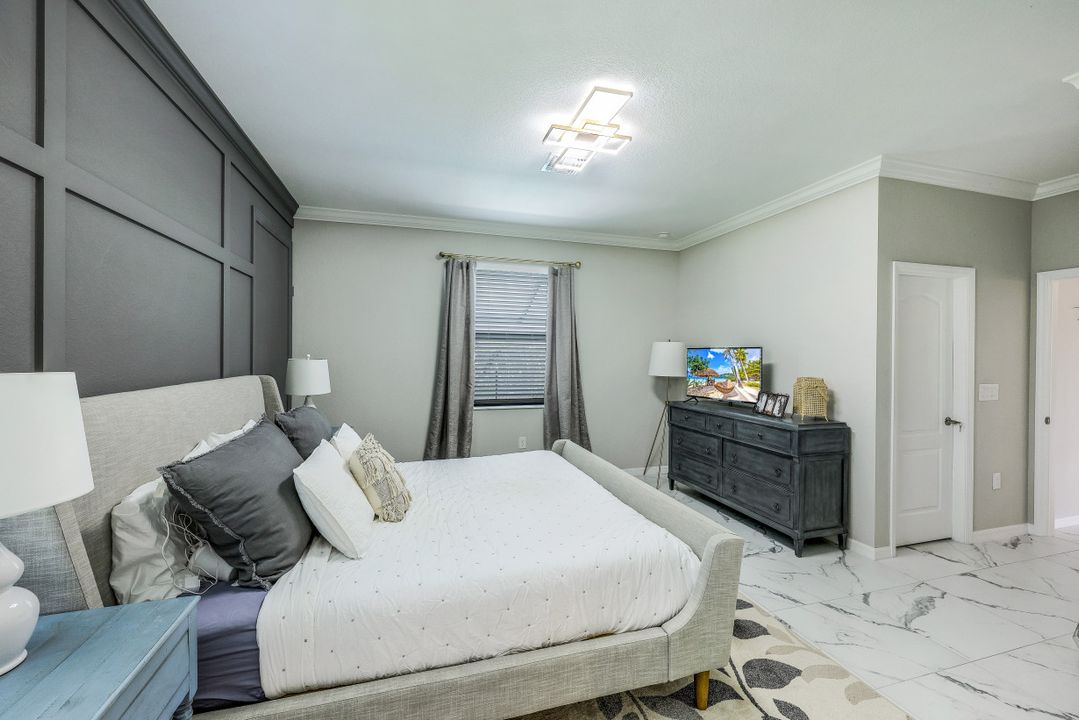 19835 Beechcrest Pl, Estero, FL 33928