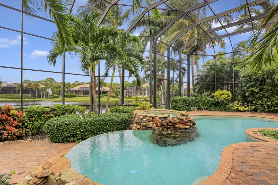 27280 Oak Knoll Dr, Bonita Springs, FL 34134