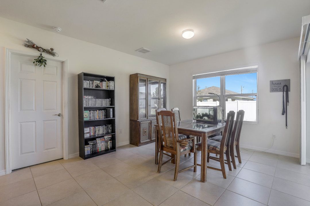 321 NW 11th St, Cape Coral, FL 33993