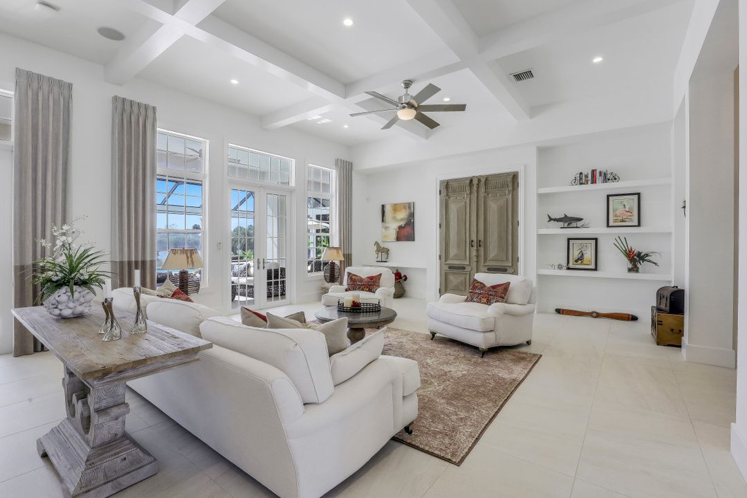 3202 Cullowee Ln, Naples, FL 34109