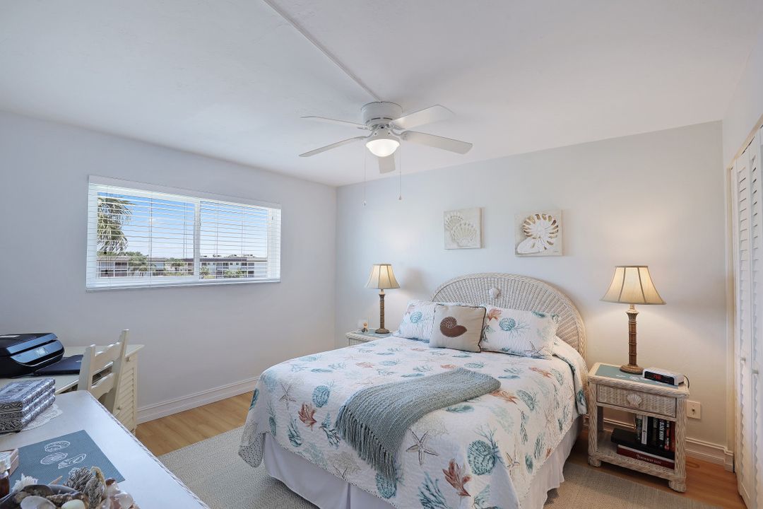 1004 Manatee Rd #H301, Naples, FL 34114