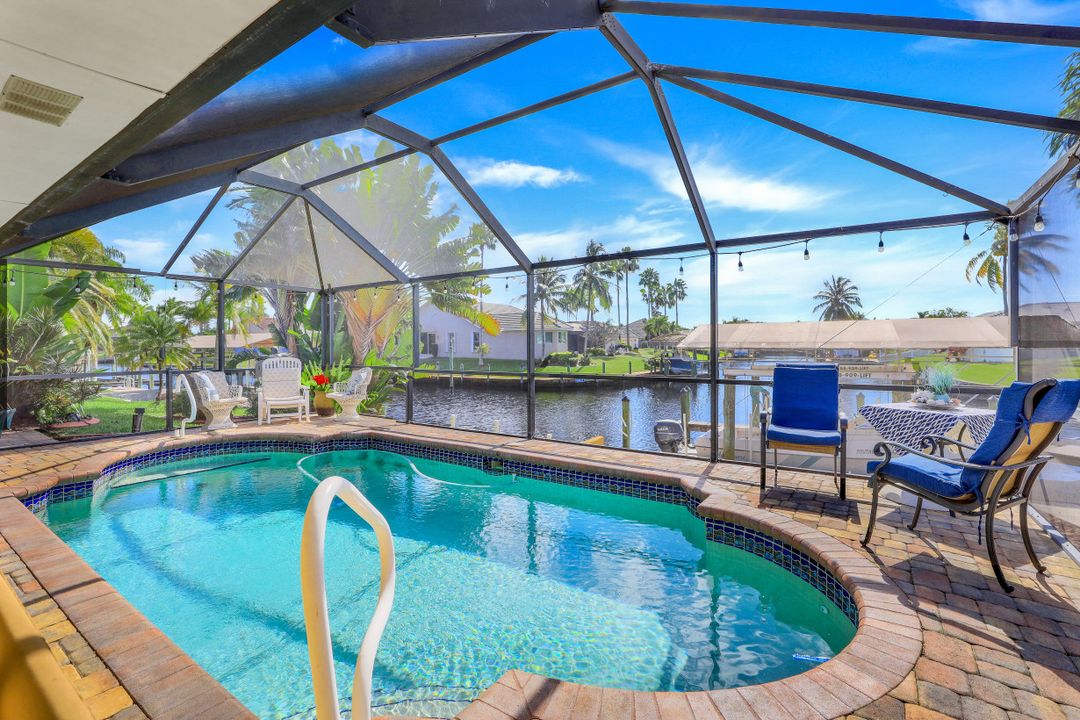 2208 Everest Pkwy, Cape Coral, FL 33904