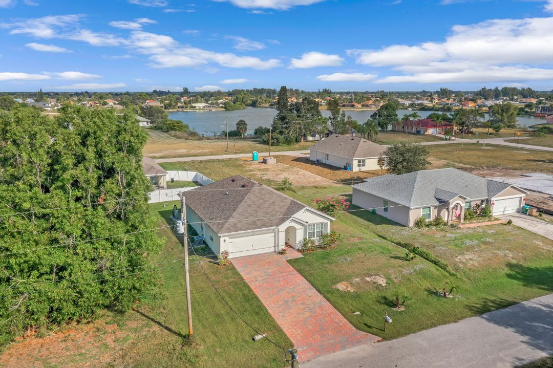 321 NW 11th St, Cape Coral, FL 33993