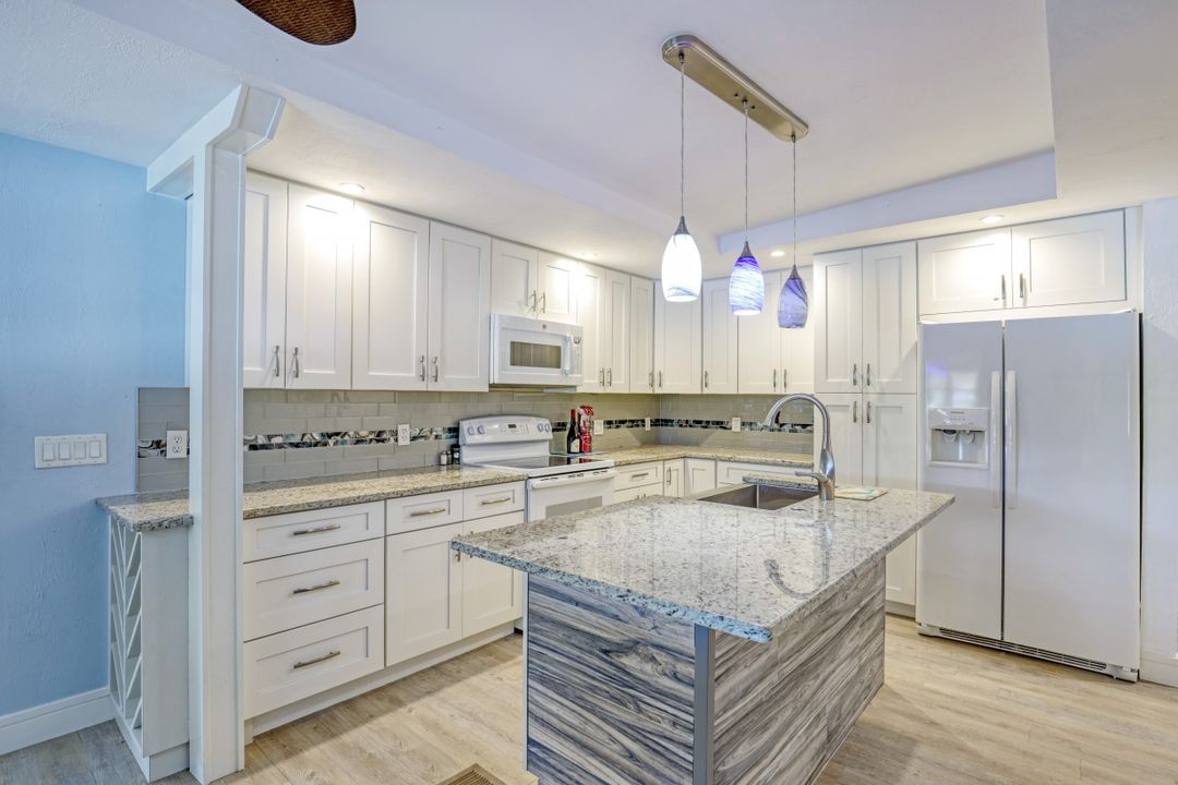 34 Covey Ln #34, Naples, FL 34114