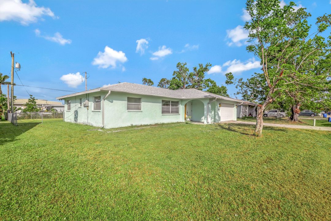2319 Aldridge Ave, Fort Myers, FL 33907