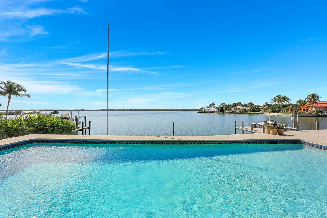 1028 W Inlet Dr, Marco Island, FL 34145