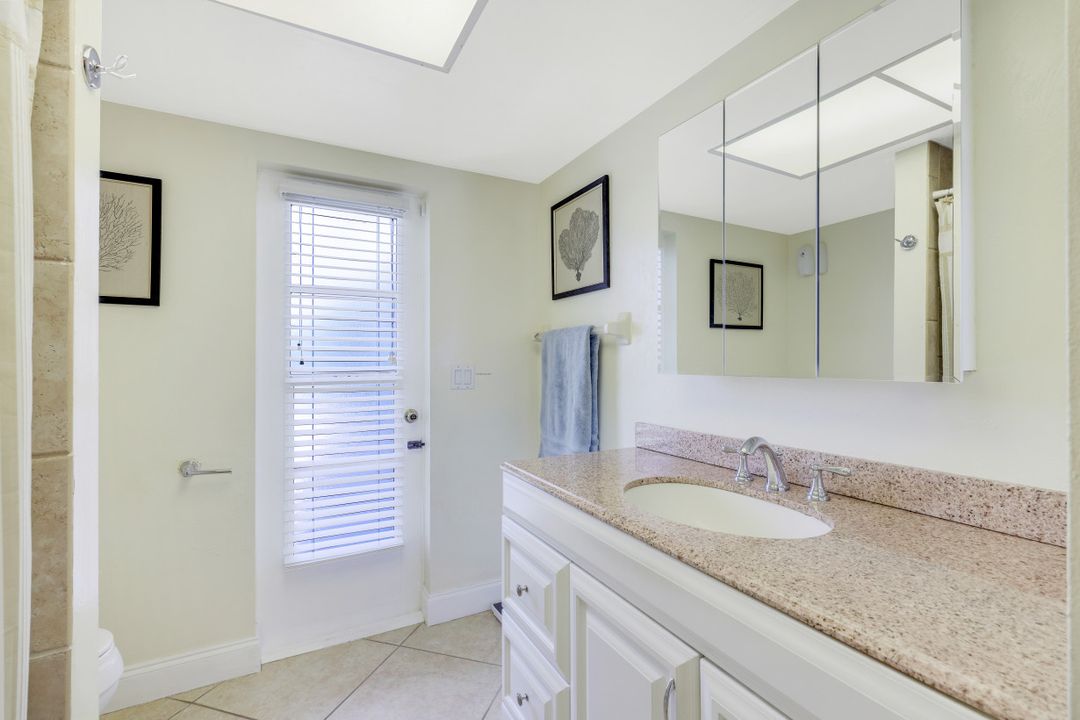 1847 Everest Pkwy, Cape Coral, FL 33904