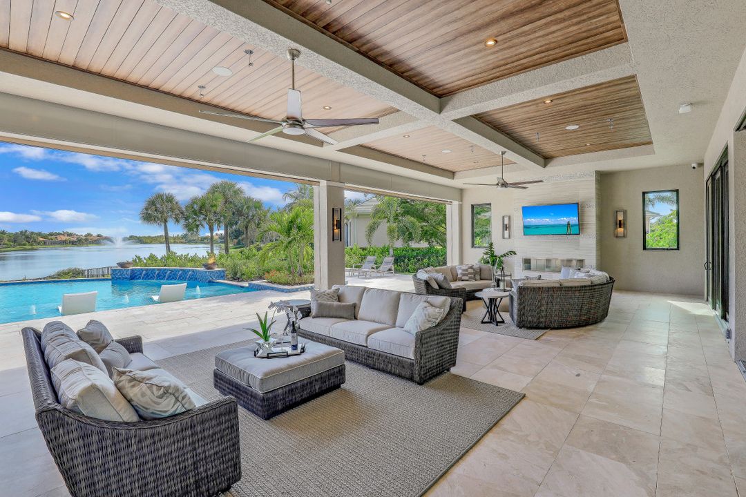 5937 Sunnyslope Dr, Naples, FL 34119