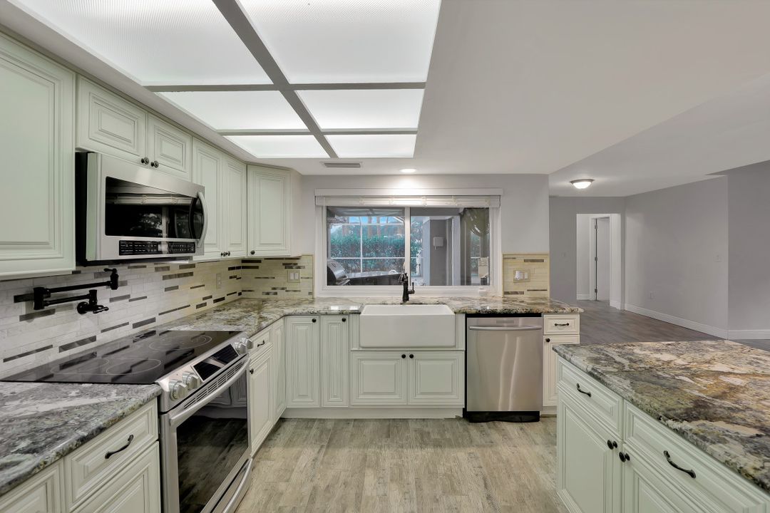 1134 SW 16th Terrace, Cape Coral, FL 33991