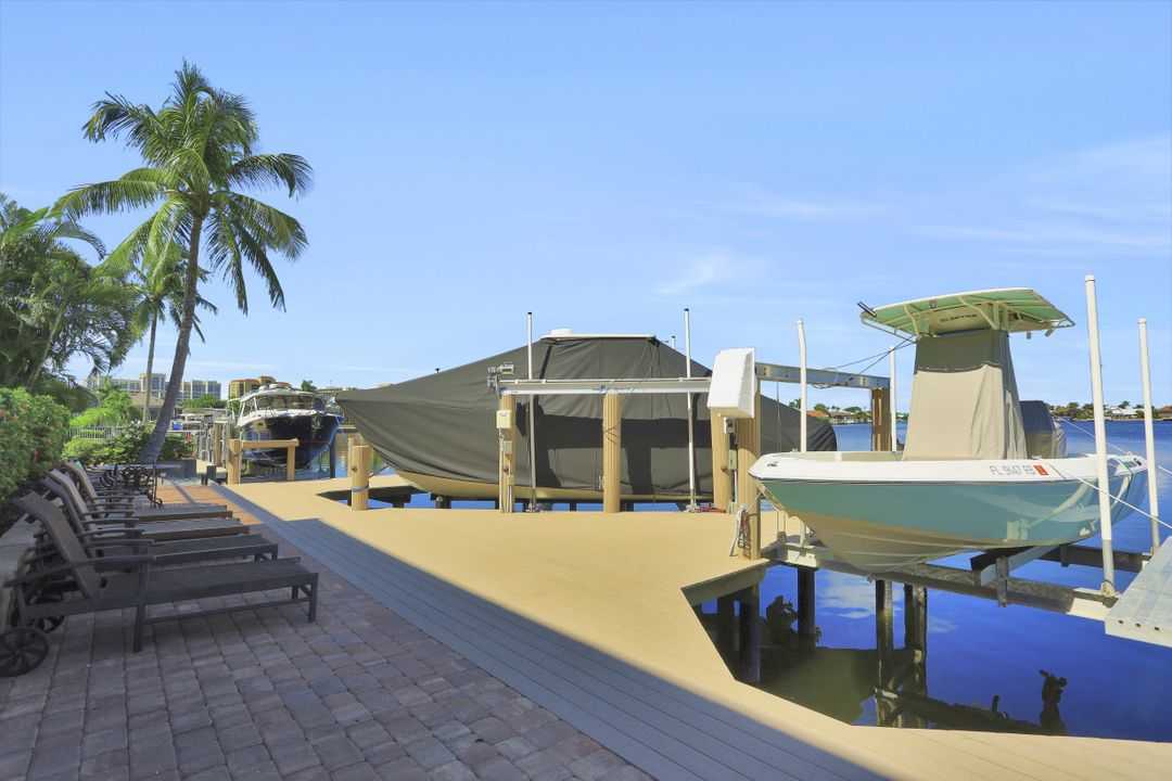 1056 Fieldstone Dr, Marco Island, FL 34145