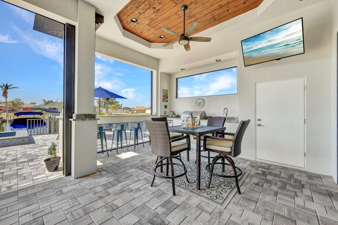 214 NW 32nd Pl, Cape Coral, FL 33993