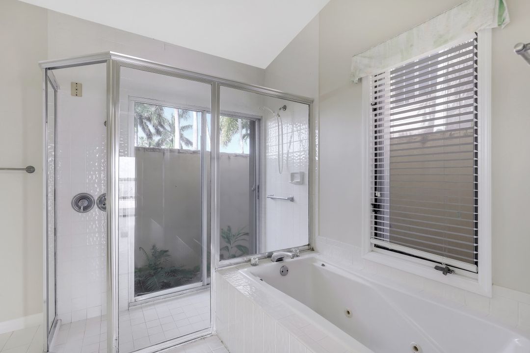 471 Pepperwood Ct, Marco Island, FL 34145