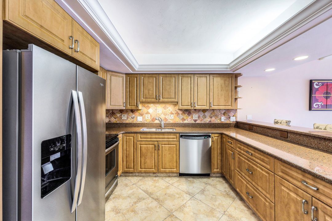 961 Swallow Ave #302, Marco Island, FL 34145