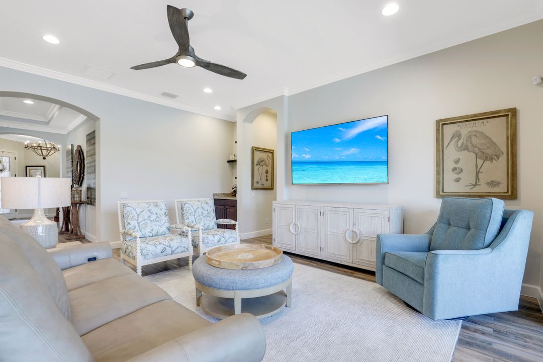 8697 Cavano St, Naples, FL 34119