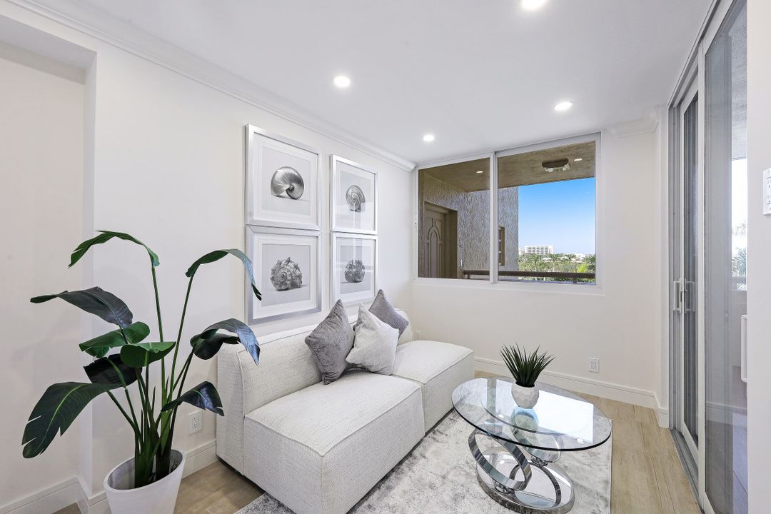 990 Cape Marco Dr #507, Marco Island, FL 34145