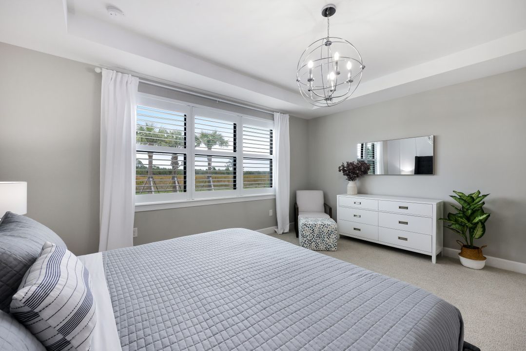 17624 Kinzie Ln, Estero, FL 33928