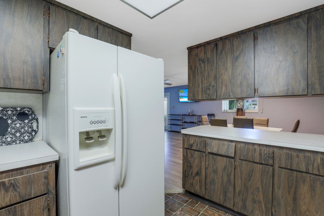 186 Harrison Rd #2, Naples, FL 34112