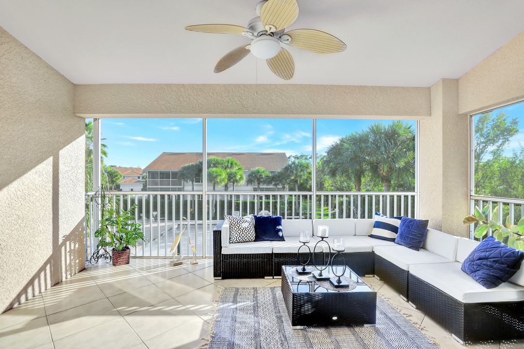 6325 Lexington Ct, Naples, FL 34110