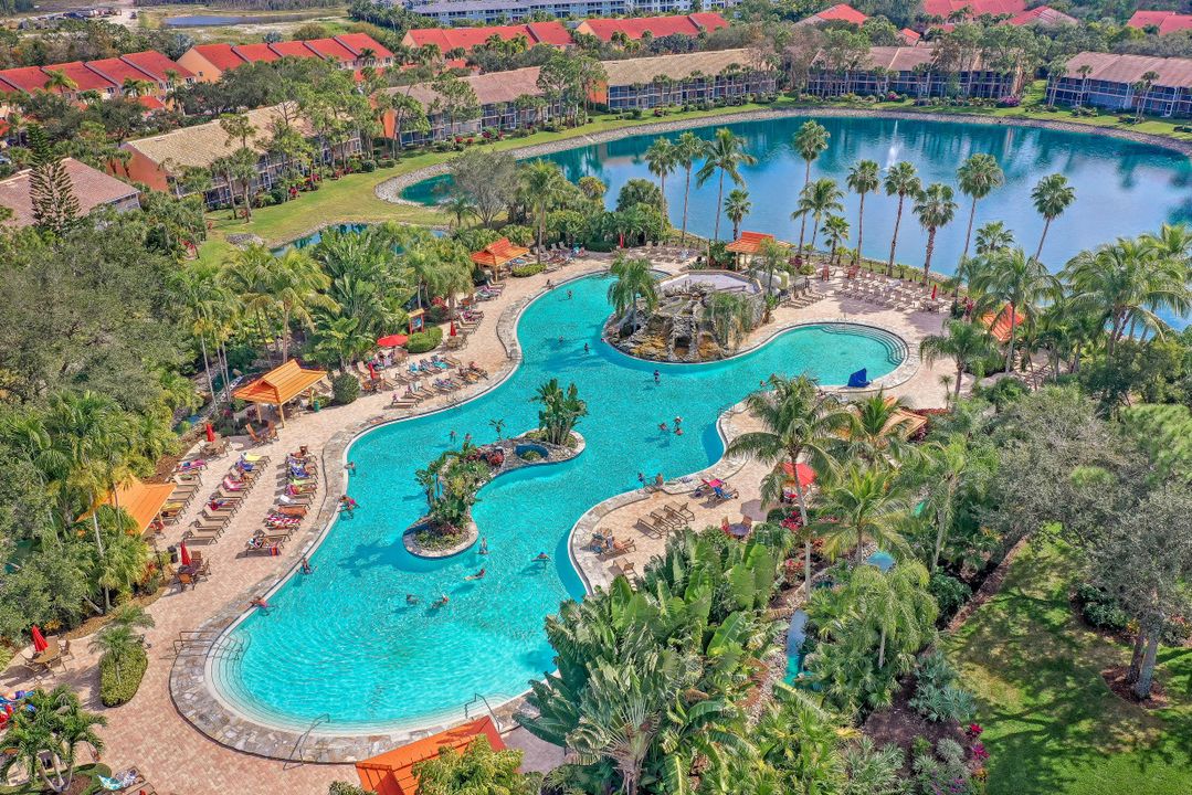 2305 Hidden Lake Dr #4, Naples, FL 34112