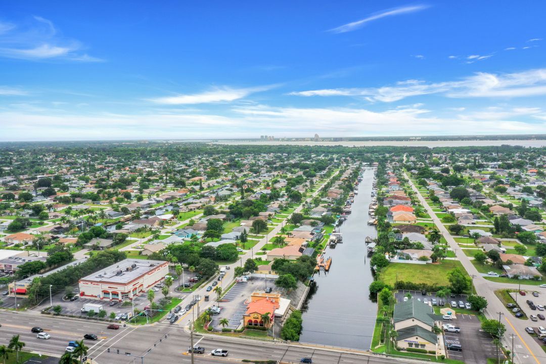 1217 Del Prado Blvd S, Cape Coral, FL 33990