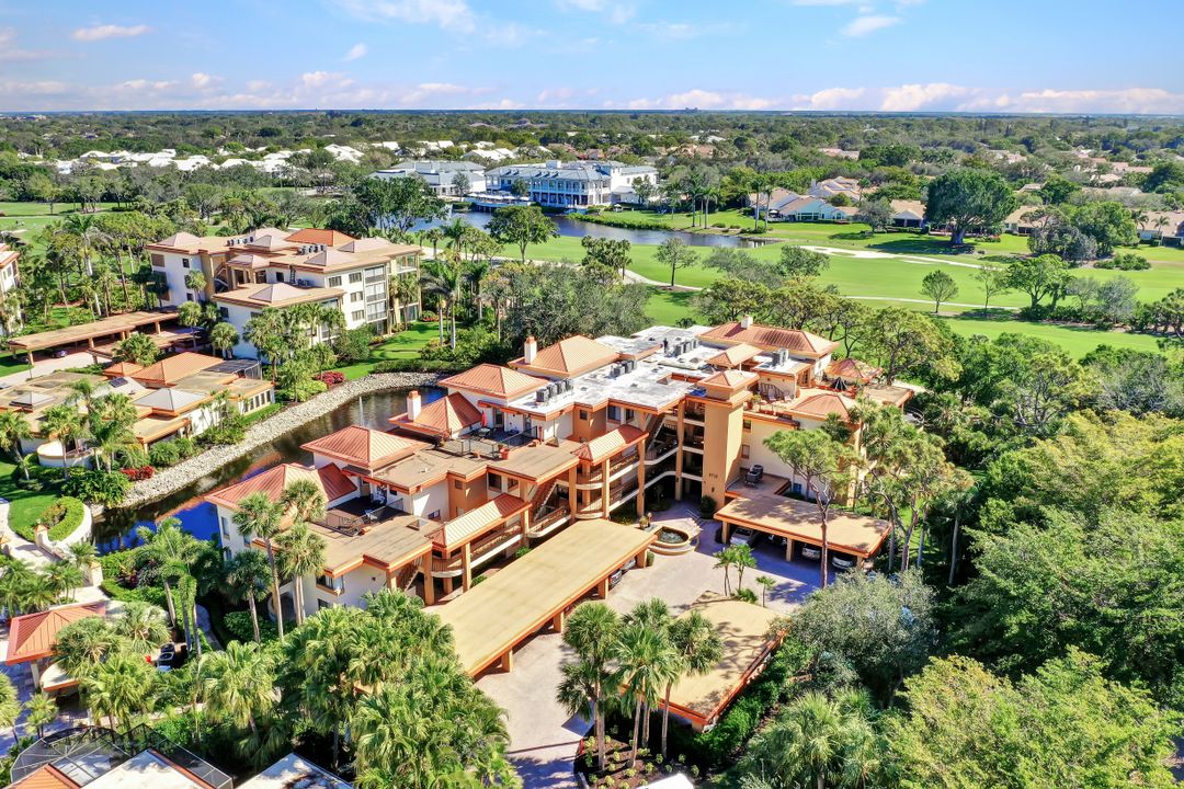 6710 Pelican Bay Blvd #435, Naples, FL 34108