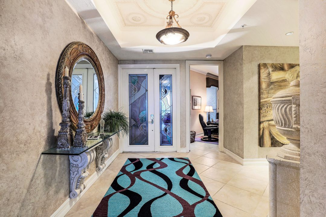 4811 Island Pond Ct #905, Bonita Springs, FL 34134