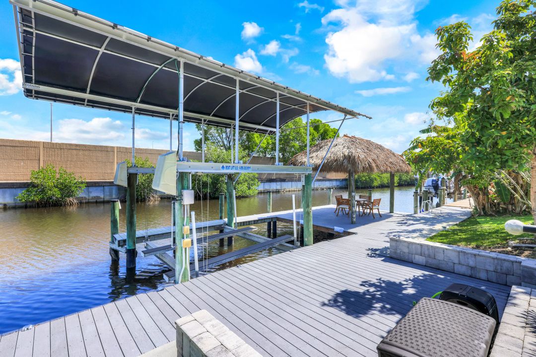 1847 Everest Pkwy, Cape Coral, FL 33904