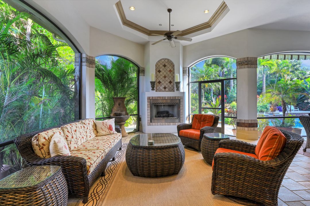 510 Anchor Rode Dr, Naples, FL 34103