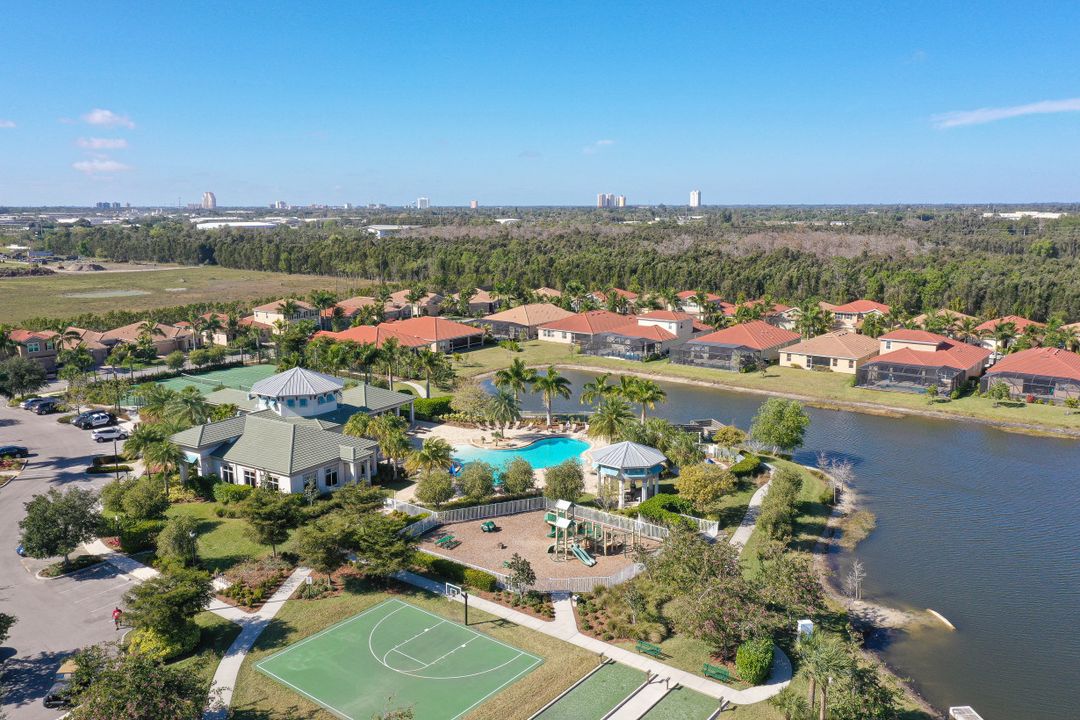 3146 Birchin Ln, Fort Myers, FL 33916