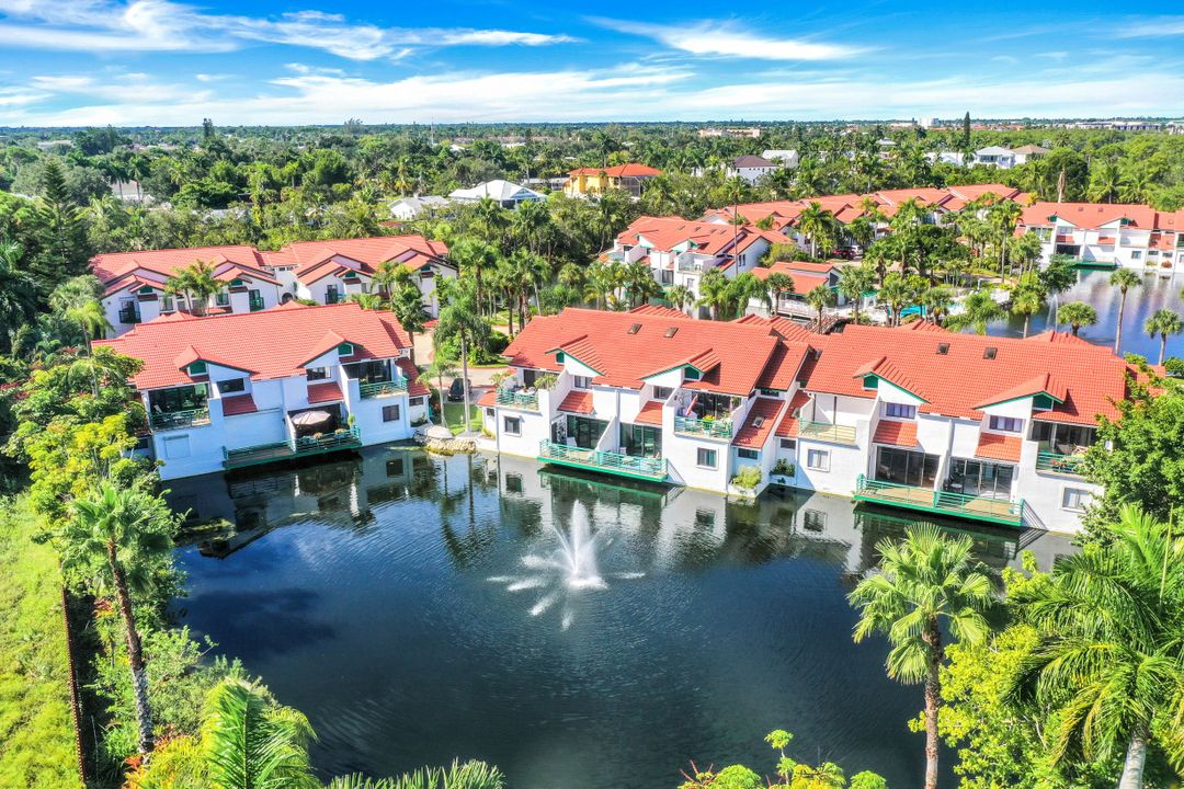 2278 Anchorage Ln #D, Naples, FL 34104