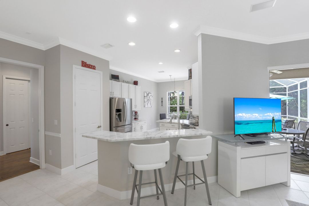 6251 Ashwood Ln, Naples, FL 34110