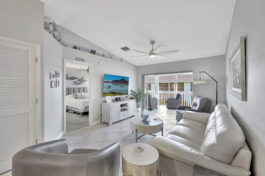 711 W Elkcam Cir #126, Marco Island, FL 34145