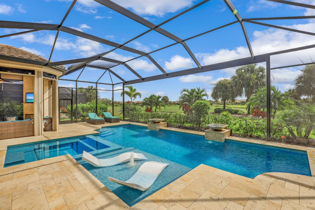 9392 Rapallo St, Naples, FL 34119