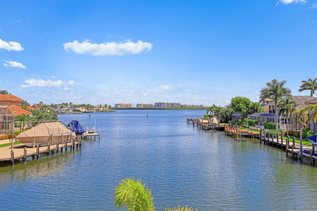 480 Parkhouse Ct, Marco Island, FL 34145