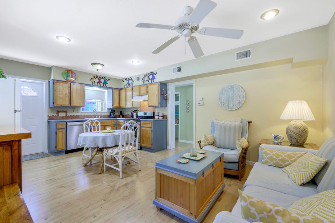 2471 Oleander St, Saint James City, FL 33956