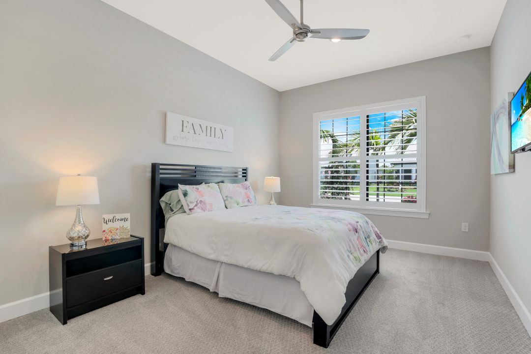 19264 Aqua Shore Dr, Fort Myers, FL 33913