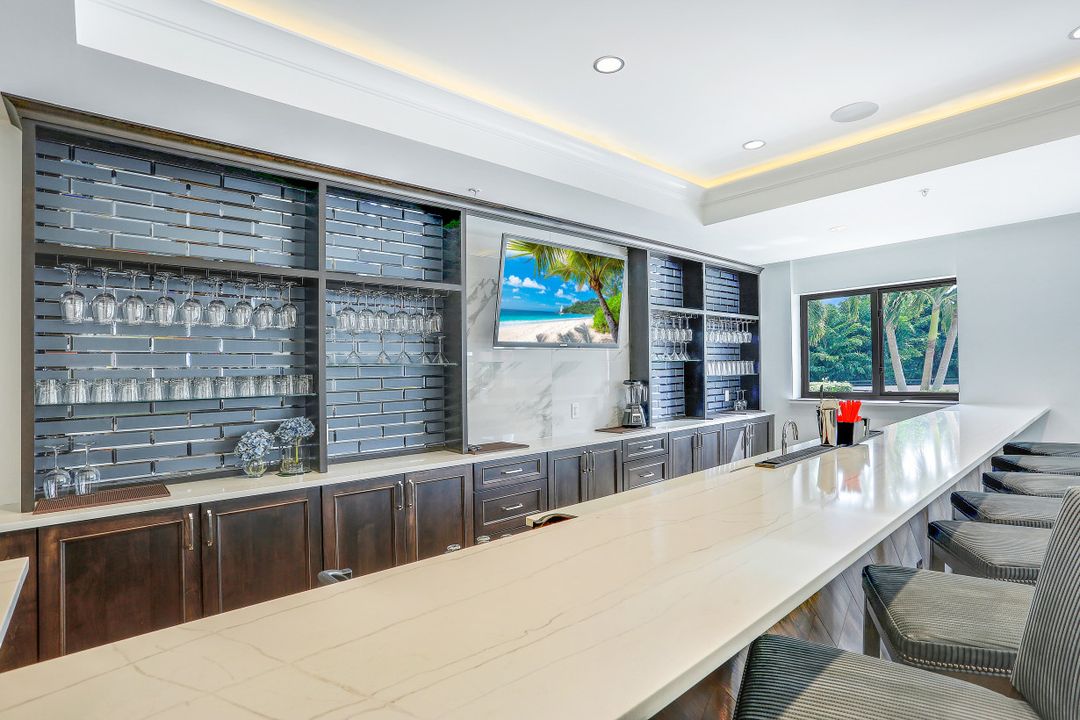 6075 Pelican Bay Blvd #506, Naples, FL 34108