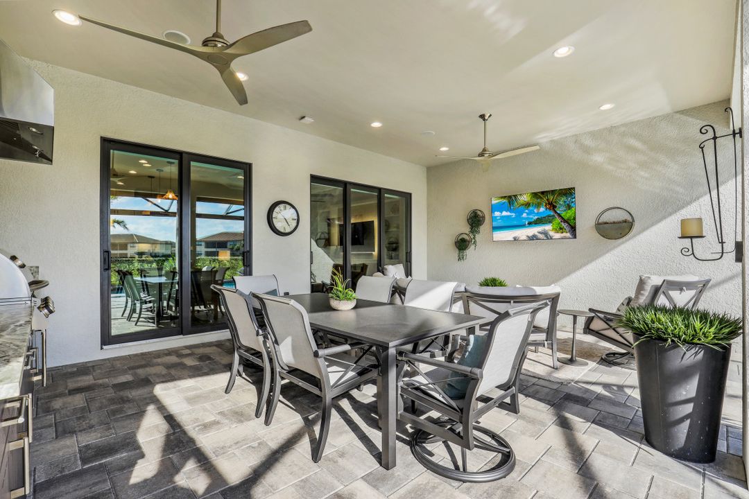 9496 Montelanico Loop, Naples, FL 34119