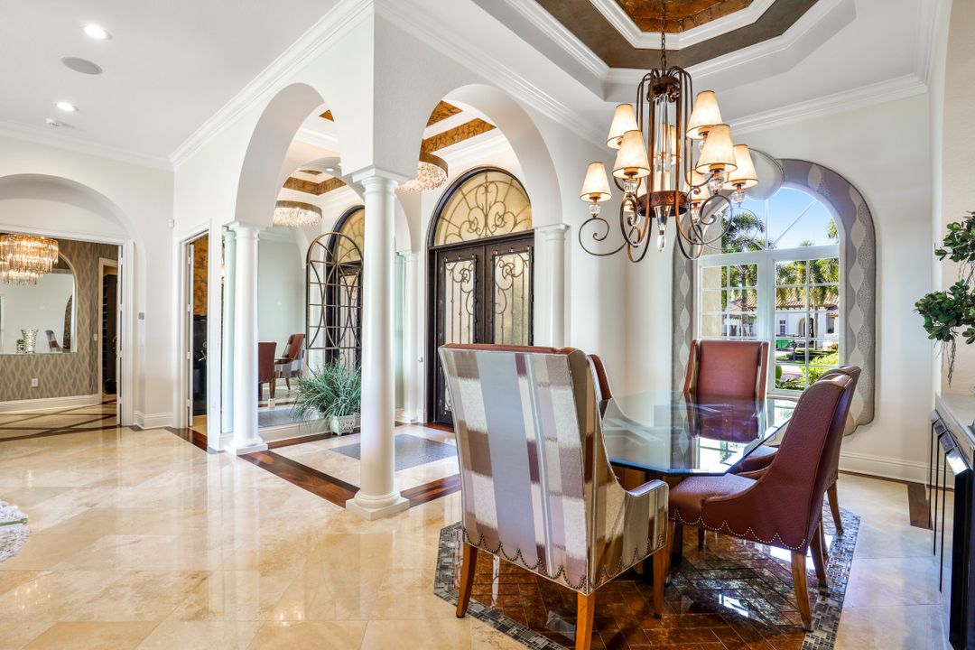 18000 Via Bellamare Ln, Miromar Lakes, FL 33913