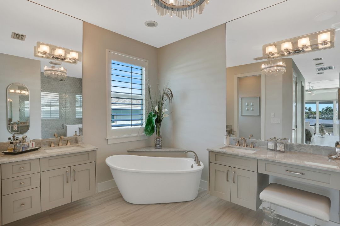 1214 El Dorado Pkwy E, Cape Coral, FL 33904