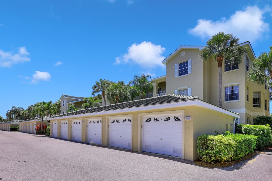 3441 Pointe Creek Ct #305, Bonita Springs, FL 34134