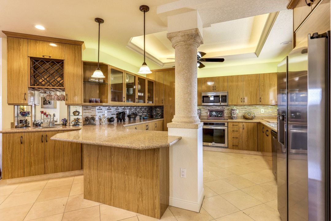 4019 SE 20th Pl #PH, Cape Coral, FL 33904