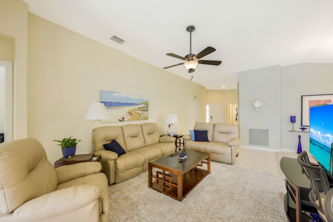 2538 Greendale Pl, Cape Coral, FL 33991