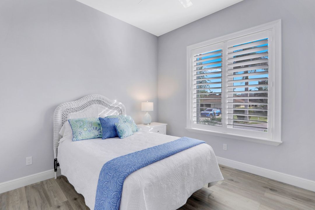 1131 Lucerne Ave, Cape Coral, FL 33904