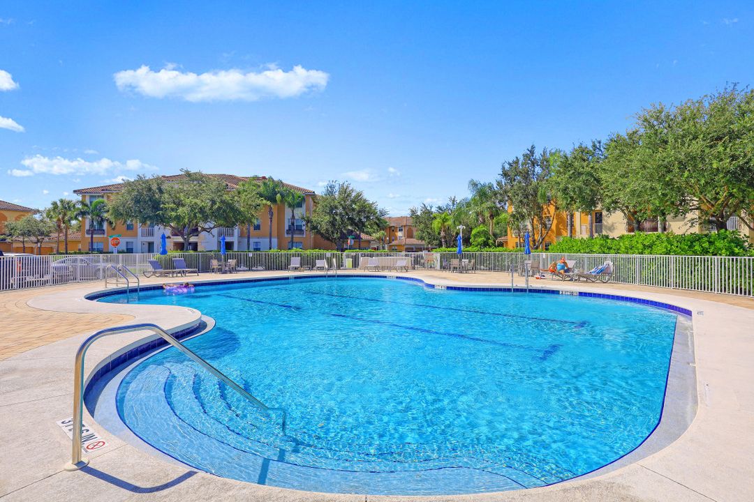 3961 Pomodoro Cir #203 , Cape Coral, FL 33909