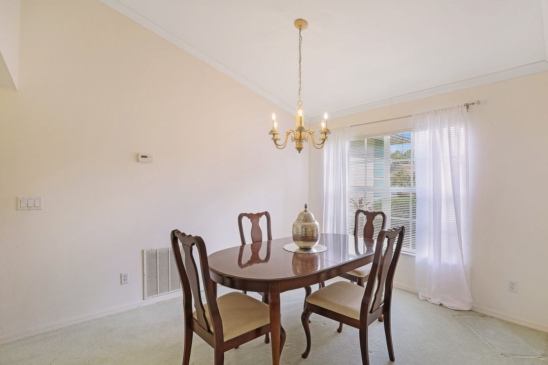 511 Ibis Way, Naples, FL 34110