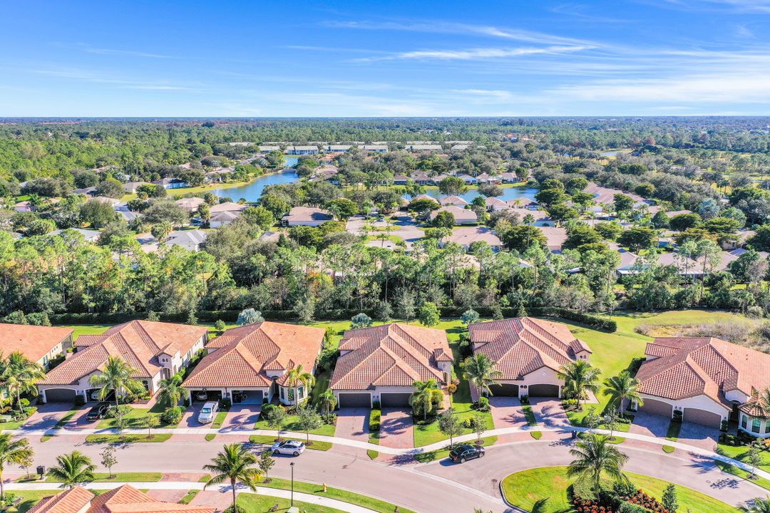 9169 Isla Bella Cir, Bonita Springs, FL 34135